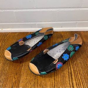 VTG Soft Cowhide Leather Flower Contrast Flats Remote Sole